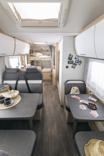 Sunlight-Reisemobile A 72-interieur_1_Screen (96 dpi)