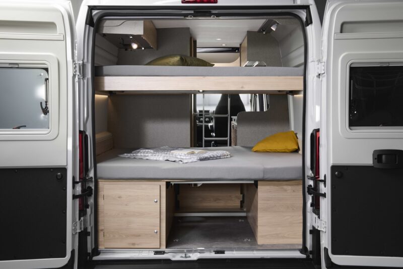 DET_Globetrail_Active_600KS_Heck_166_RET_101425